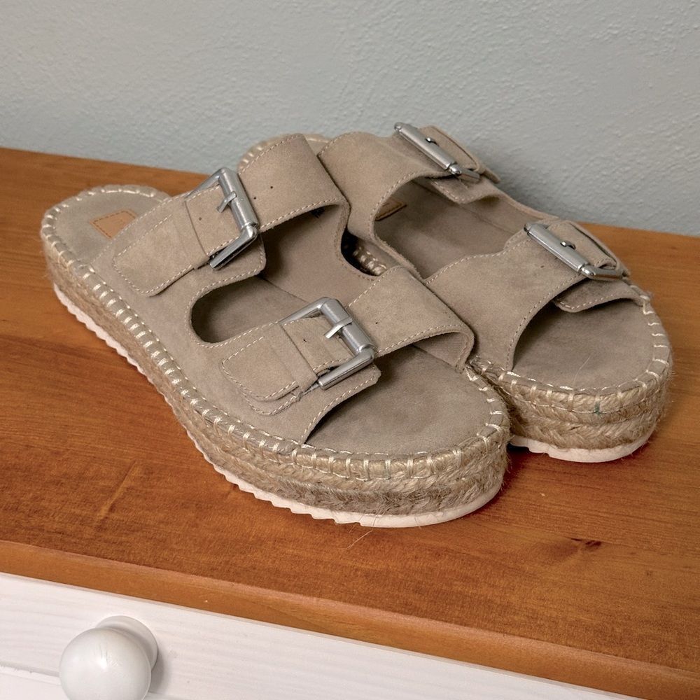 Madden Girl - Jonesy Womens Buckle Espadrille Flatform Sandals Taupe Size 7.5